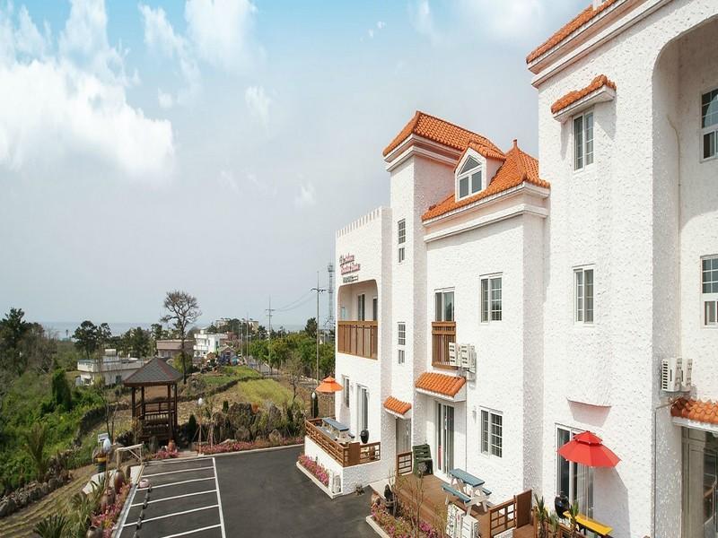 Lapaloma Pension Jeju Exterior photo