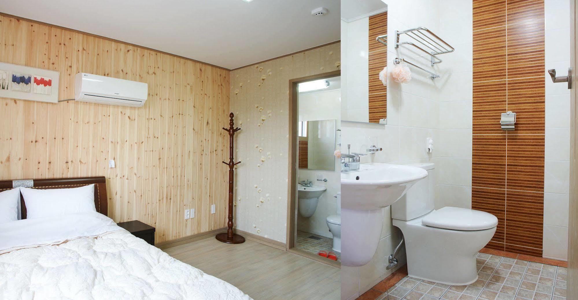 Lapaloma Pension Jeju Exterior photo