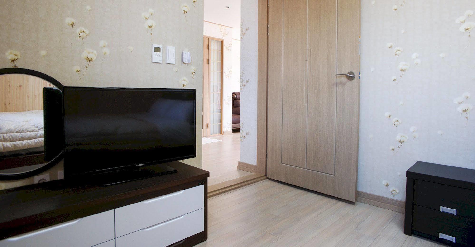 Lapaloma Pension Jeju Exterior photo