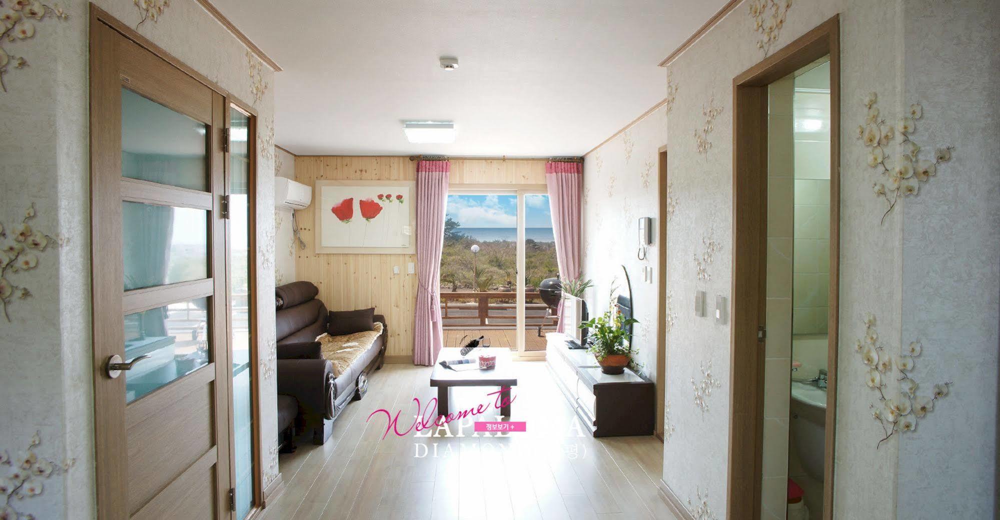 Lapaloma Pension Jeju Exterior photo